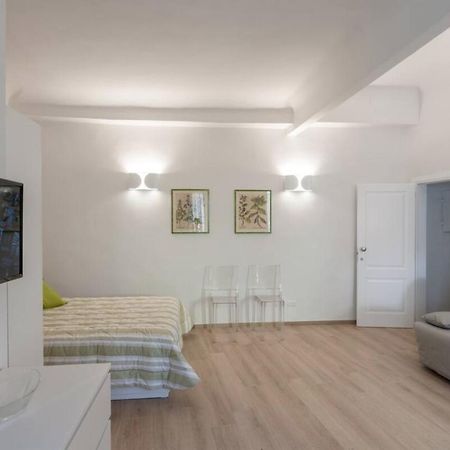 Santo Spirito Boutique Apartments Флоренция Экстерьер фото