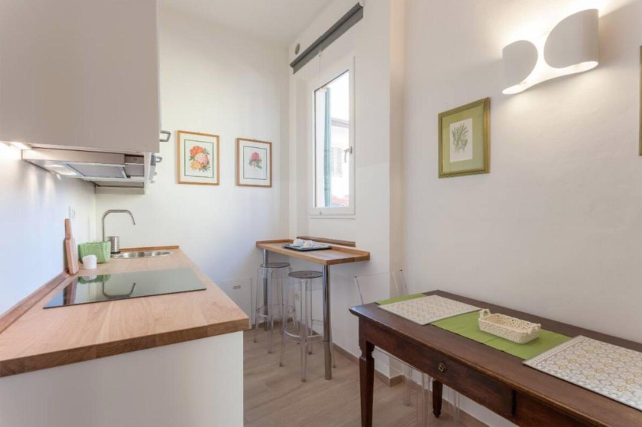 Santo Spirito Boutique Apartments Флоренция Экстерьер фото